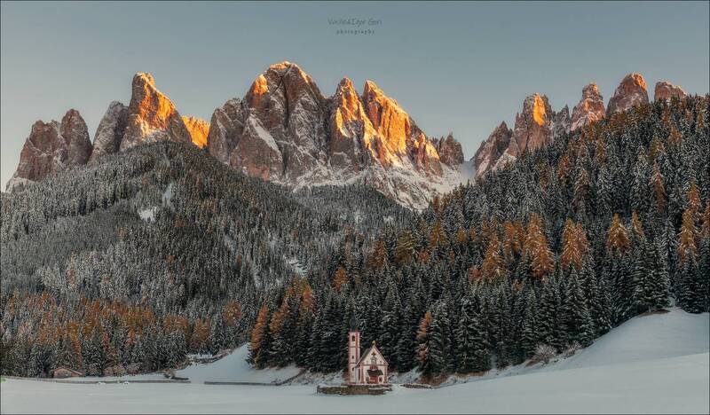 доломитовые альпы,santa maddalena,деревня,val di funes,осень,odle,италия,alps,ranui,san giovanni,церквушка,hills Снежное царство фото превью