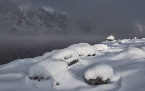 Холодное зимнее солнце