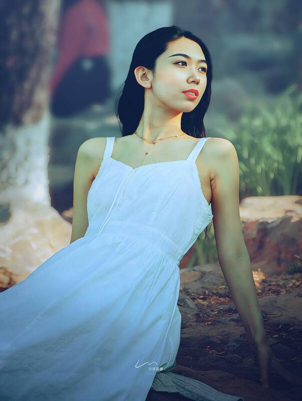 白裙女孩·婉 白裙女孩·婉 фото превью