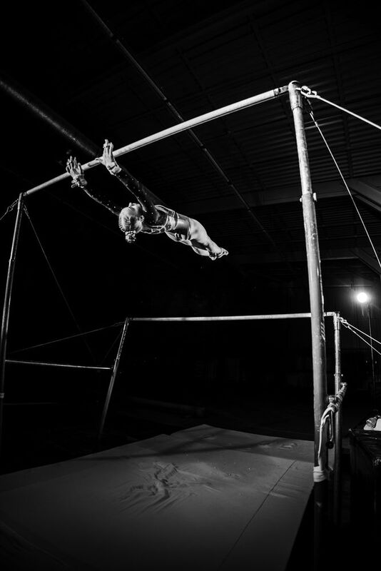 Спортивная гимнастика полёт прыжок соревнование  Левитация фото превью