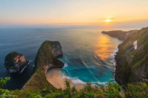 Kelingking Beach