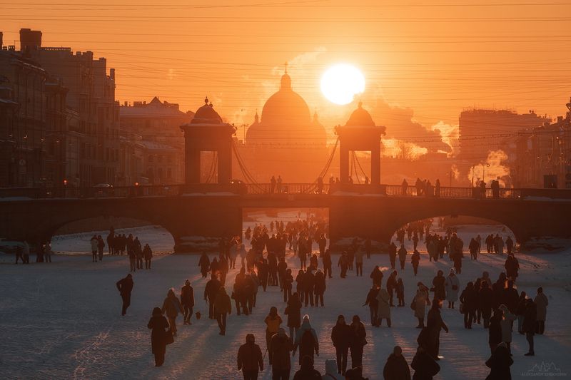 Санкт-Петербург, Зима, Фонтанка Идущие к свету фото превью