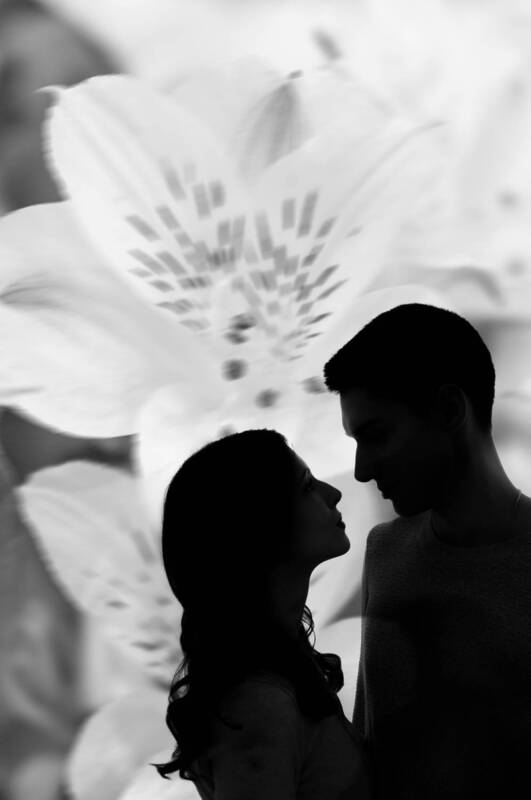 ч/б Двое фото превью