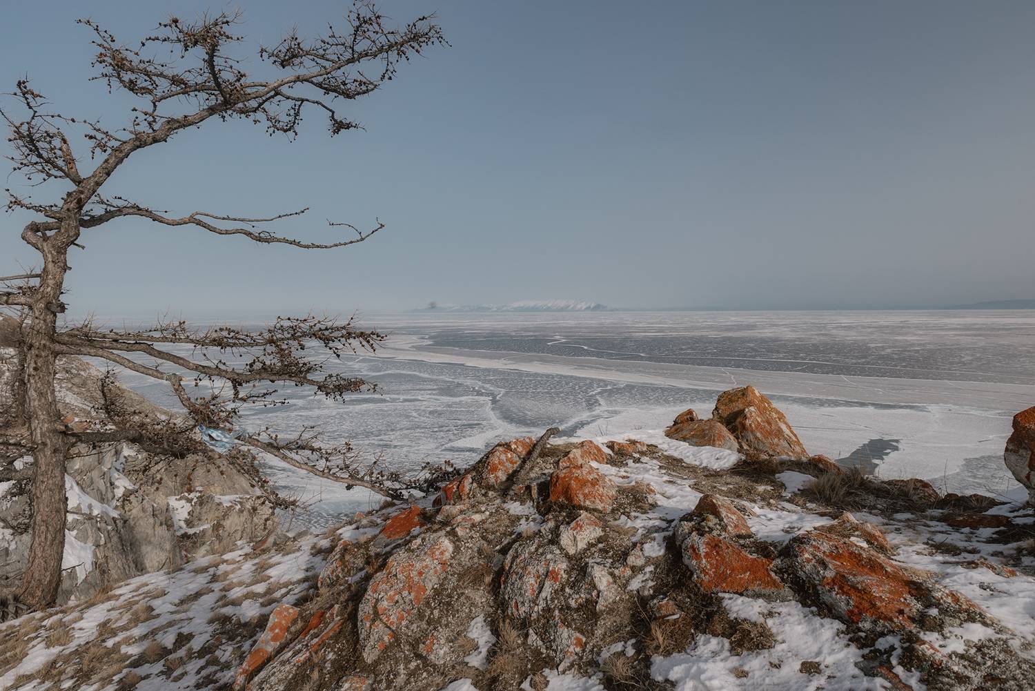 Ольхон, скалы, Байкал, зима, лёд,  Мария