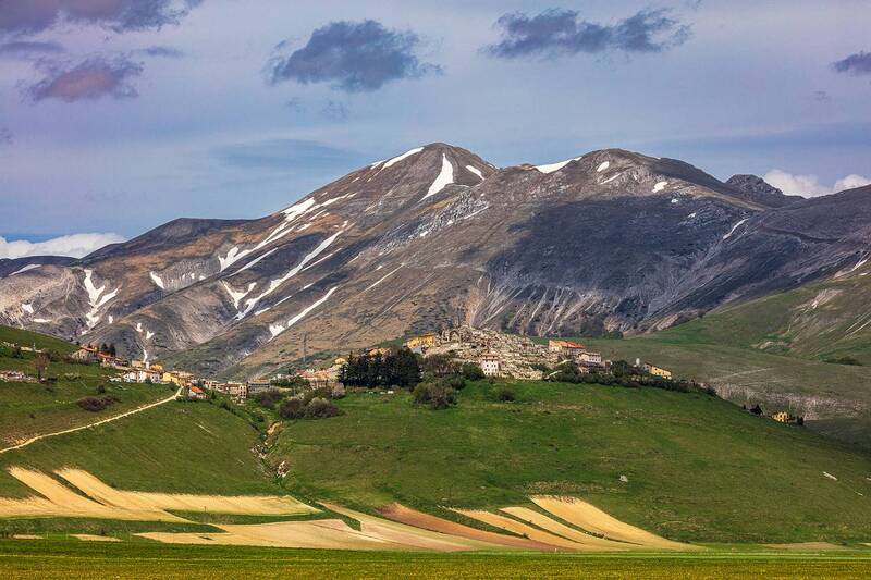 Mountain pass фото превью