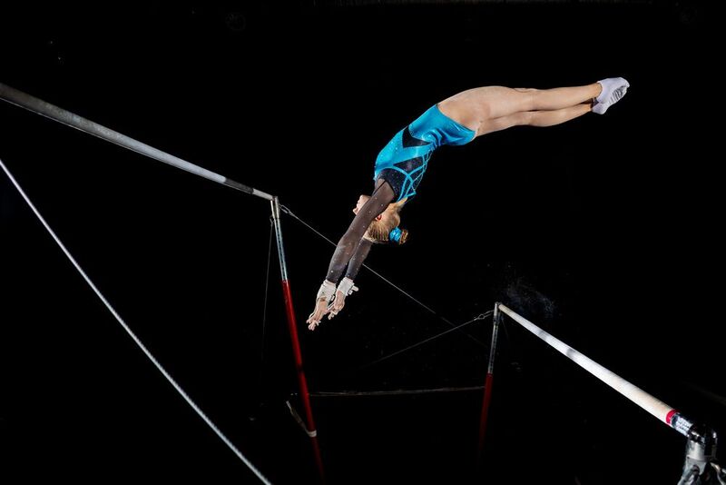 Спортивная, гимнастика, полёт, прыжок, соревнование Гравитация фото превью