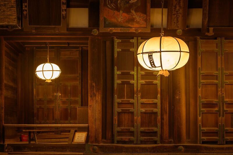 Temple lights фото превью