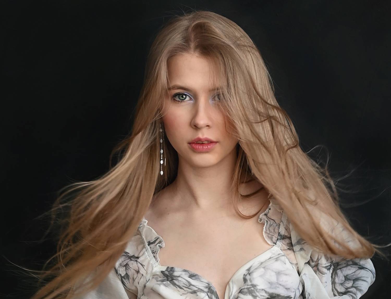 , Углов Виктор