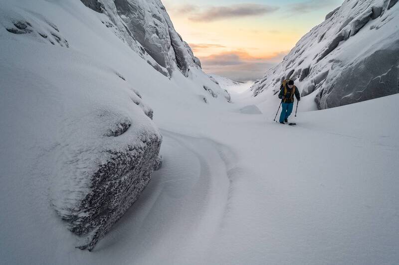 Ущелье Юмъекорр(Мертвых). Западные Хибины. фото превью