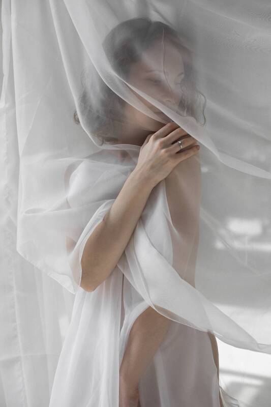 Белый фото превью