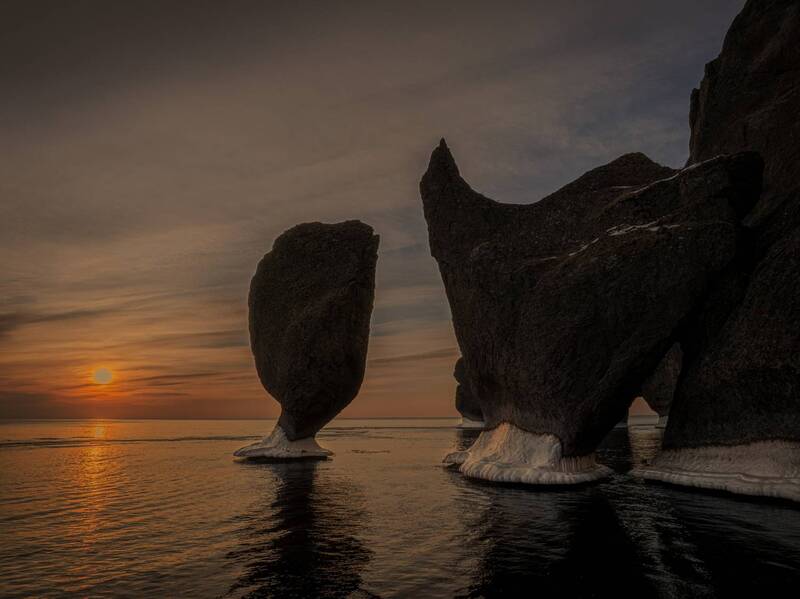 Кекуры Нефертити и Носорог, бухта Дубовая, Приморье фото превью