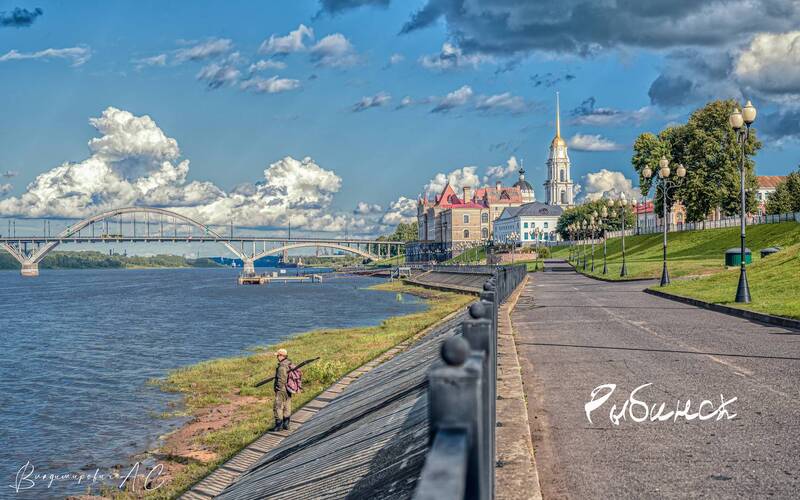 рыбинск, набережная, река, волга, мост, здание, биржи, фонари Набережная Рыбинска. фото превью