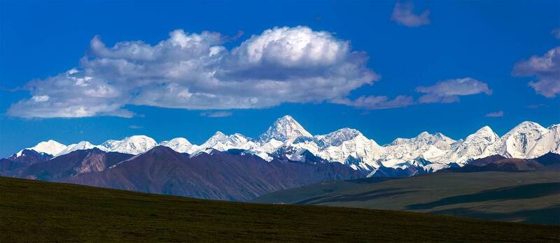 кыргызстан, хан-тенгри Величественный Хан фото превью