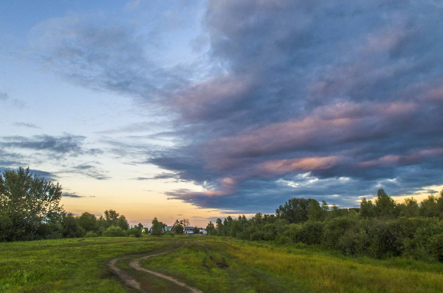 облака, вечер, пейзаж, природа, небо, лето, гроза, закат, Дмитрий Старостенков