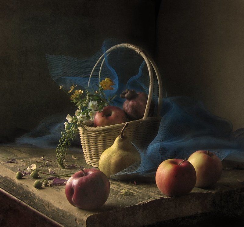 Груша, Корзинка, Натюрморт, Фотография, Фотонатюрморт, Цветы, Яблоки  фото превью