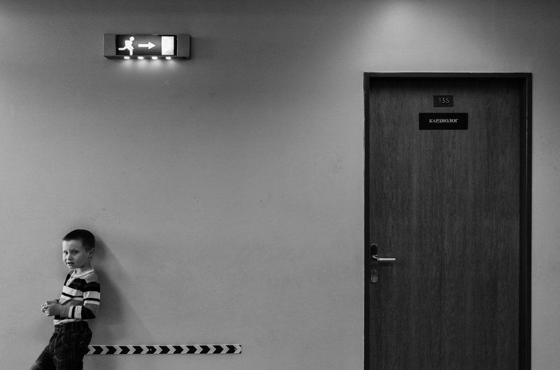 ЧБ, больница, ребенок, мальчик, портрет 135-й кабинет фото превью