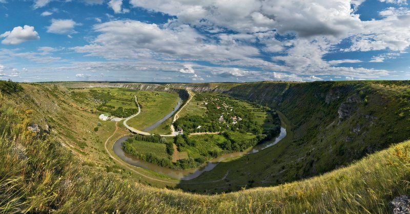 Старый Орхей, Молдавия, деревня, река, Реут, Бутучень, Требужень, козы Чаша Старого Орхея фото превью