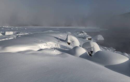 Холодное зимнее солнце
