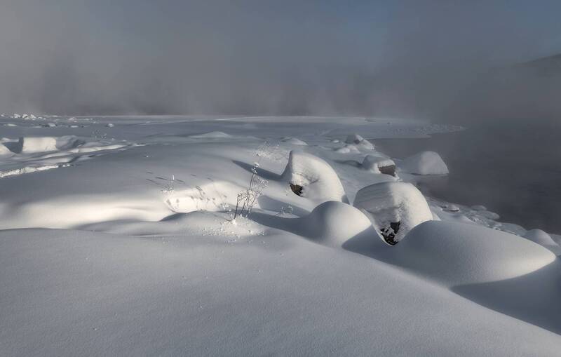 зима, мороз, иней, ветви, енисей, берег, туман, солнце Холодное зимнее солнце фото превью