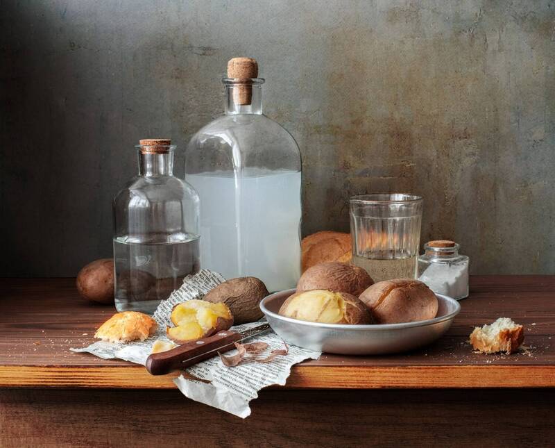 С бутылками фото превью