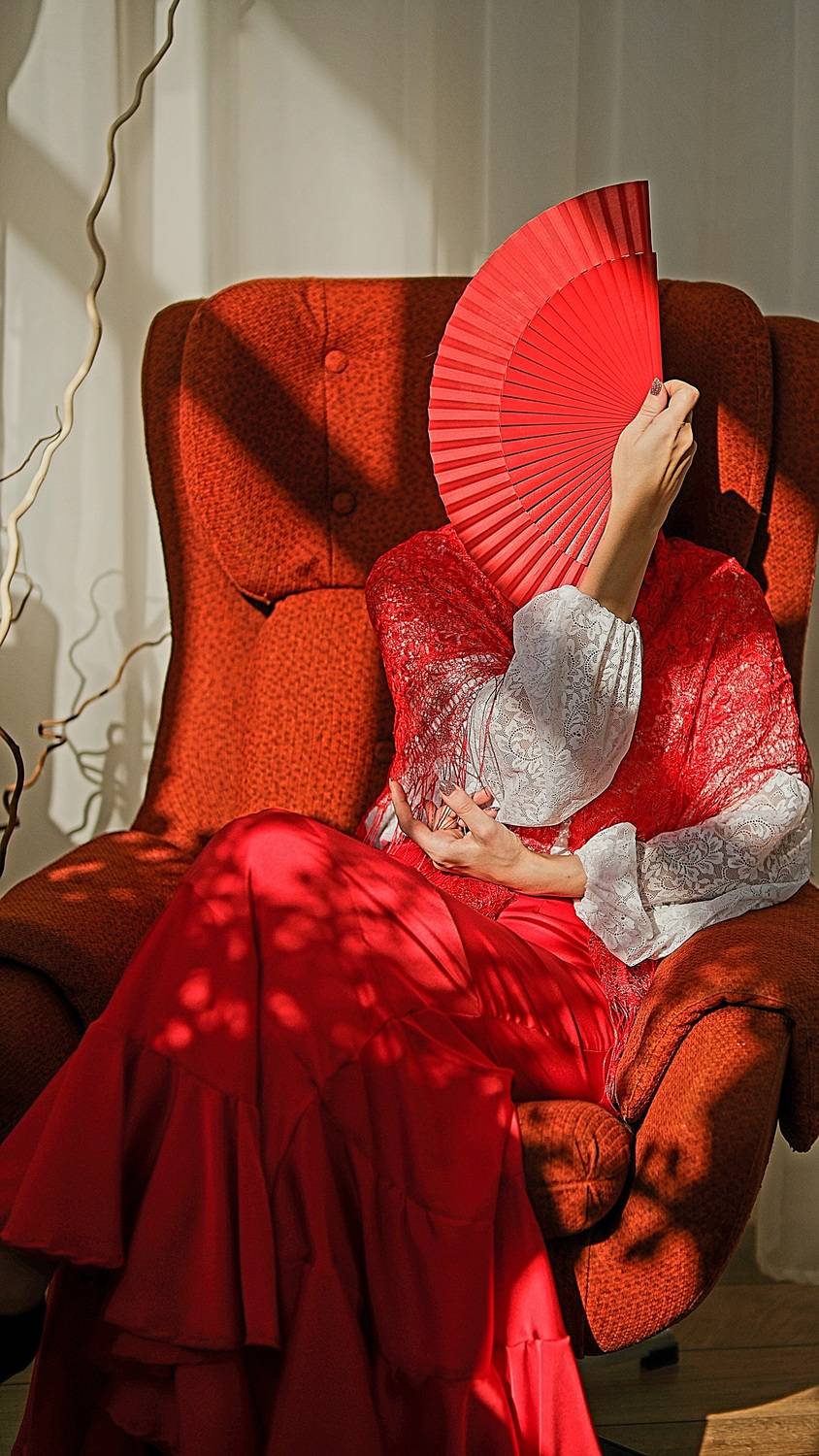 магритт, веер, солнце, платье, красный, Алексей Морозов