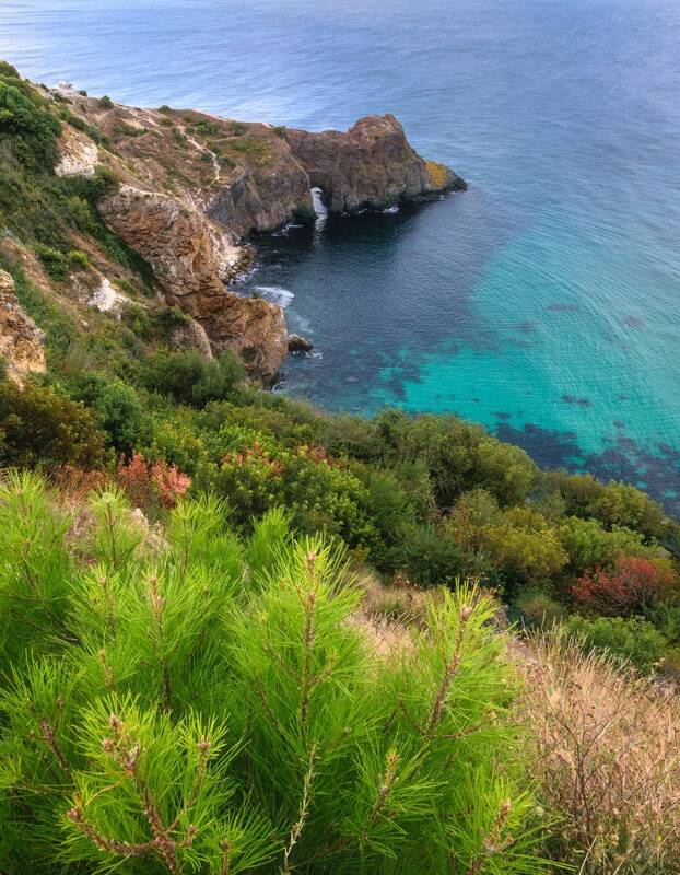 скалы, море, осень, крым В предрассветном часу фото превью