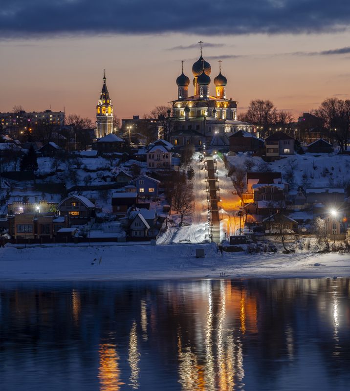 Собор Воскресения Христова на закате . фото превью