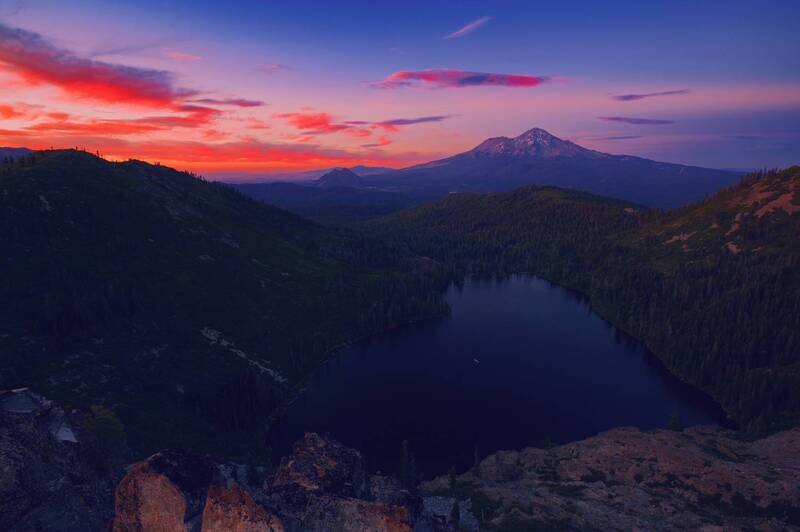 вечер на озере Castle lake фото превью