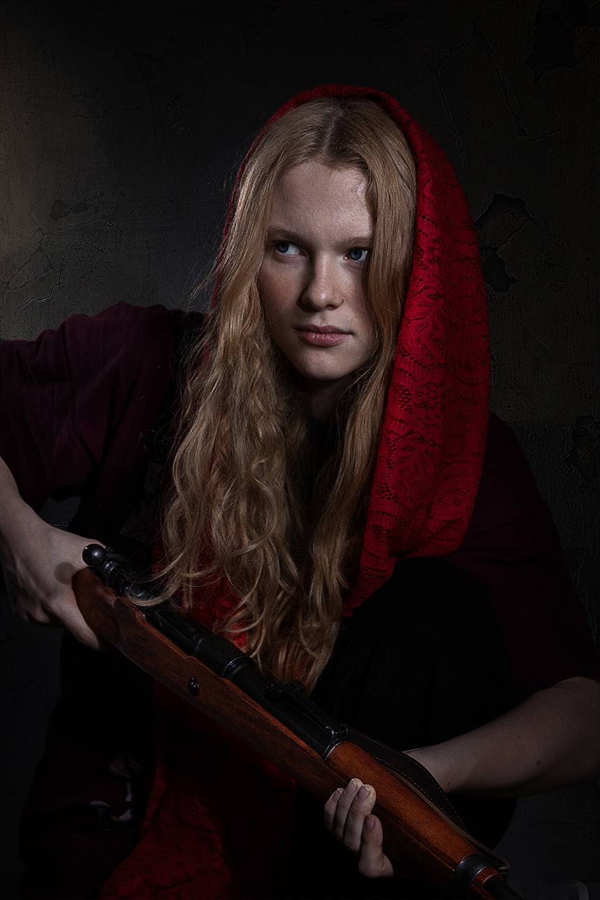 маузер к98, девочка, красный платок., Соломатин Борис