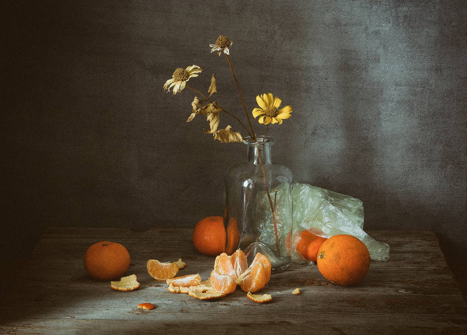 мандарины, бутылка, цветы, пакет, Алексей Бычков