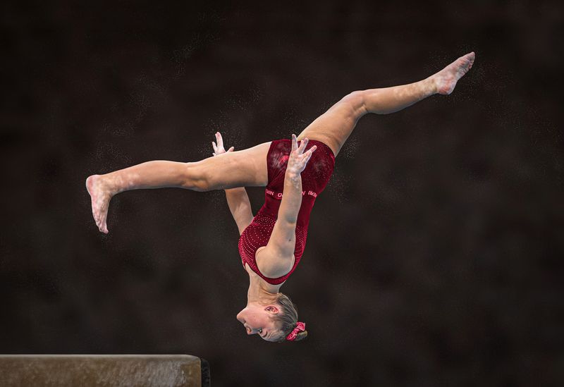 sport, sports_photography, Gymnastics Beam mount perfection фото превью