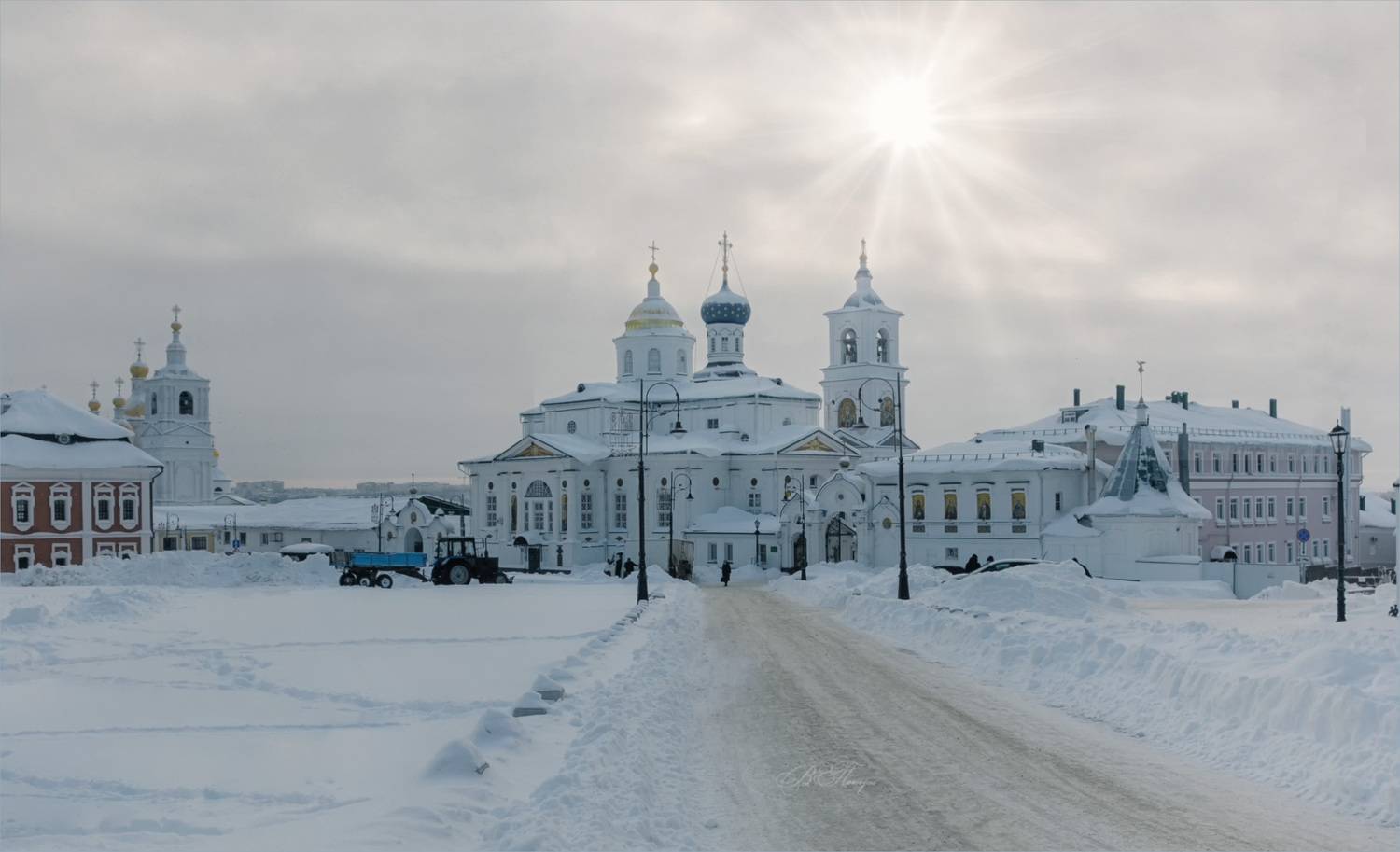 церкви, колокольни, дорога, трактор, Вера Петри