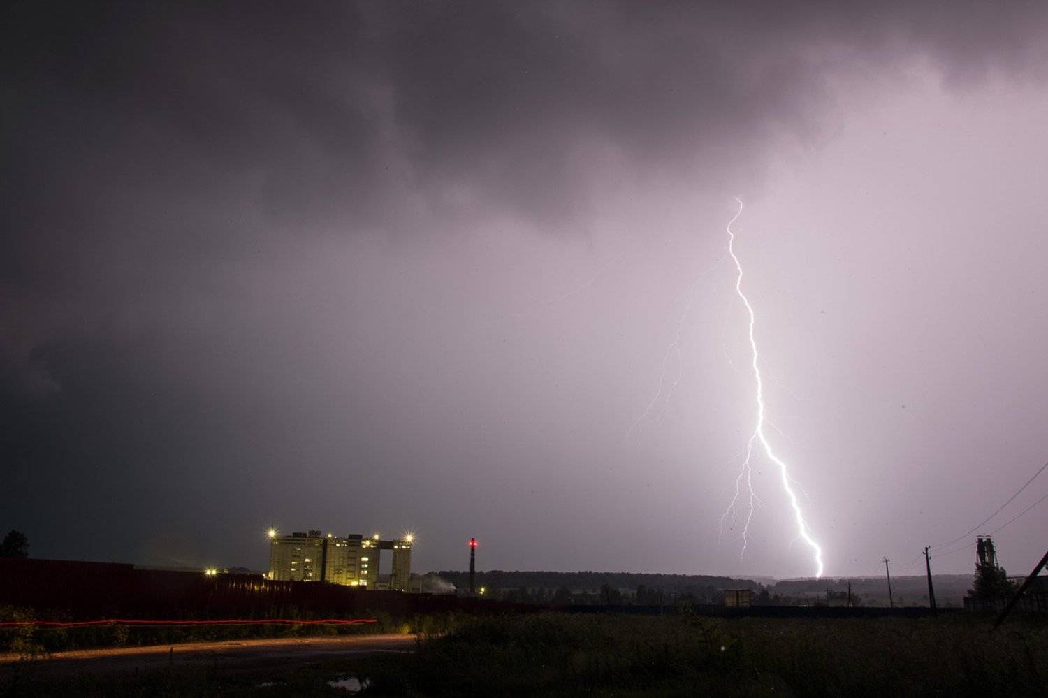 молния, комбикормовый завод, сухиничи, гроза, Александр