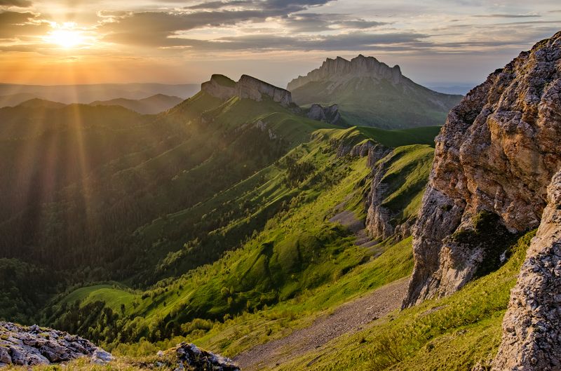Тхач, горы, Адыгея, закат, облака Летняя сказка фото превью