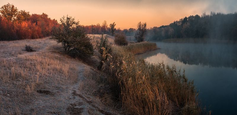 Утро осеннее, чуть затуманило... фото превью