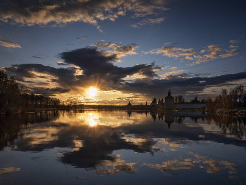 кирилло-белозерский монастырь, кириллов, сиверское озеро, вологодская область Клякса фото превью