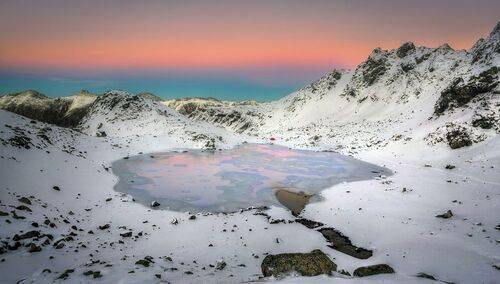 Красная палатка