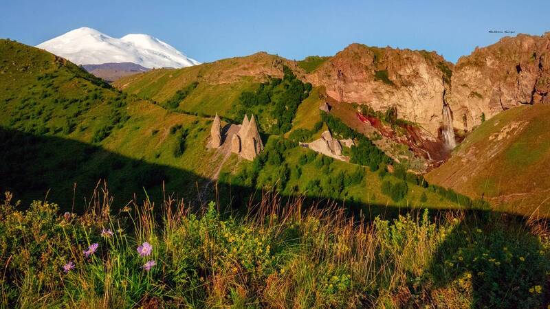 Вид на Эльбрус фото превью