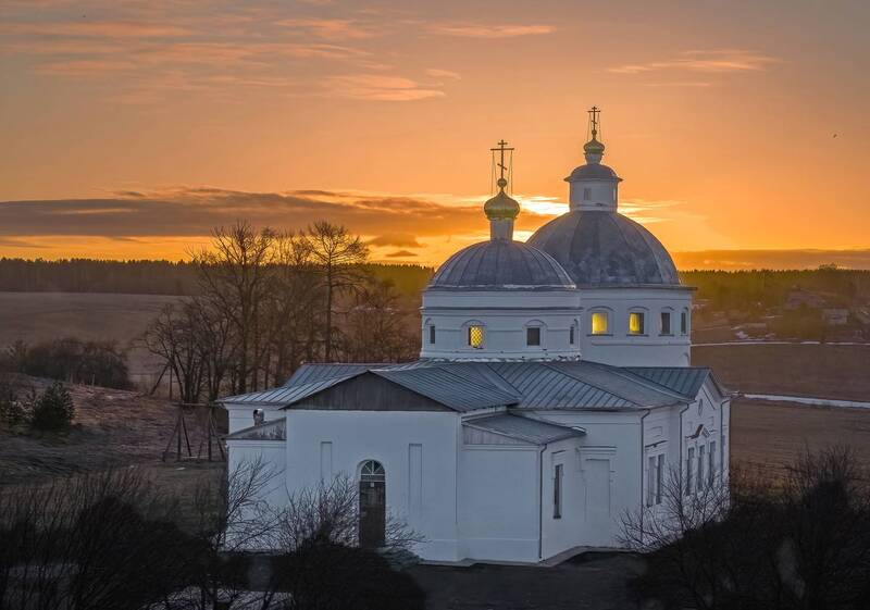 рассвет, церковь, храм, храмы россии, архангельская область Когда зажигается свет в куполах фото превью