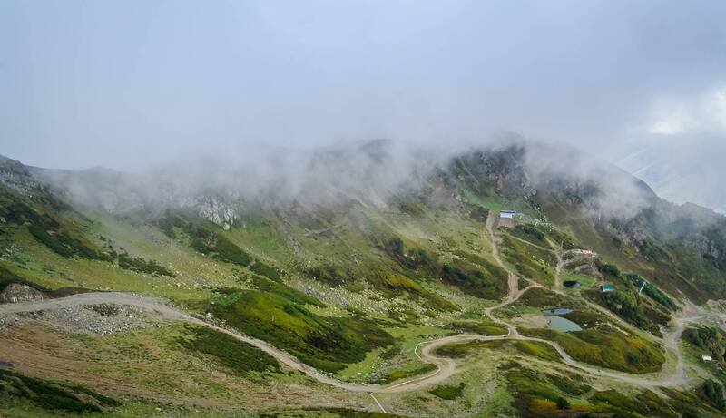 Дорога под облаками. фото превью