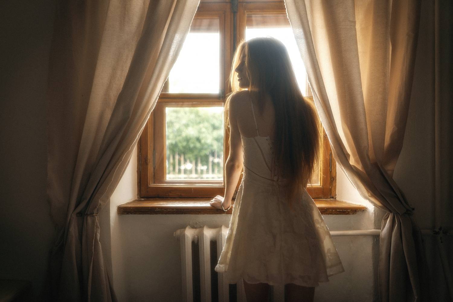 portraitphotography, indoorportrait, naturallight, femaleportrait, fashionportrait, editorialshoot, modelshoot, photography, Александр Кислов