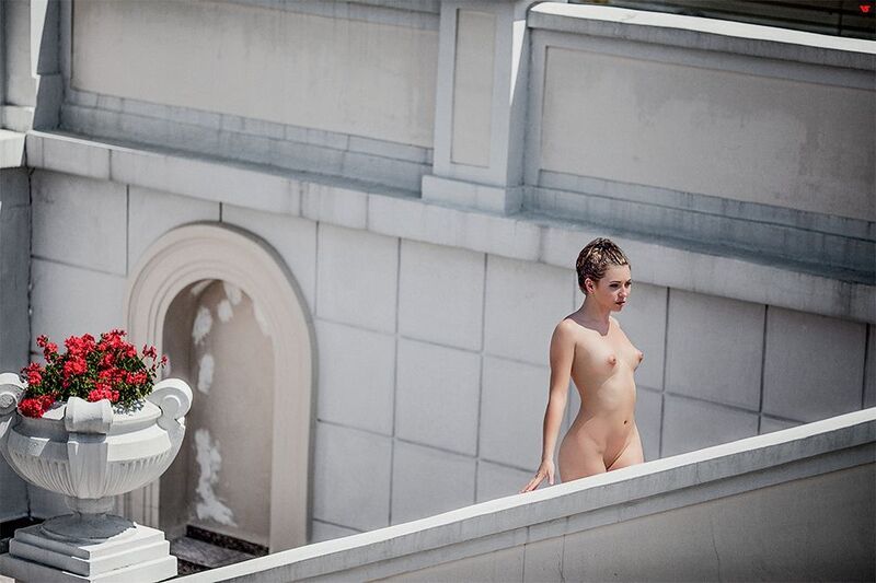 в городе фото превью