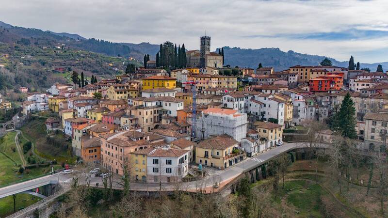 Barga, Italy фото превью