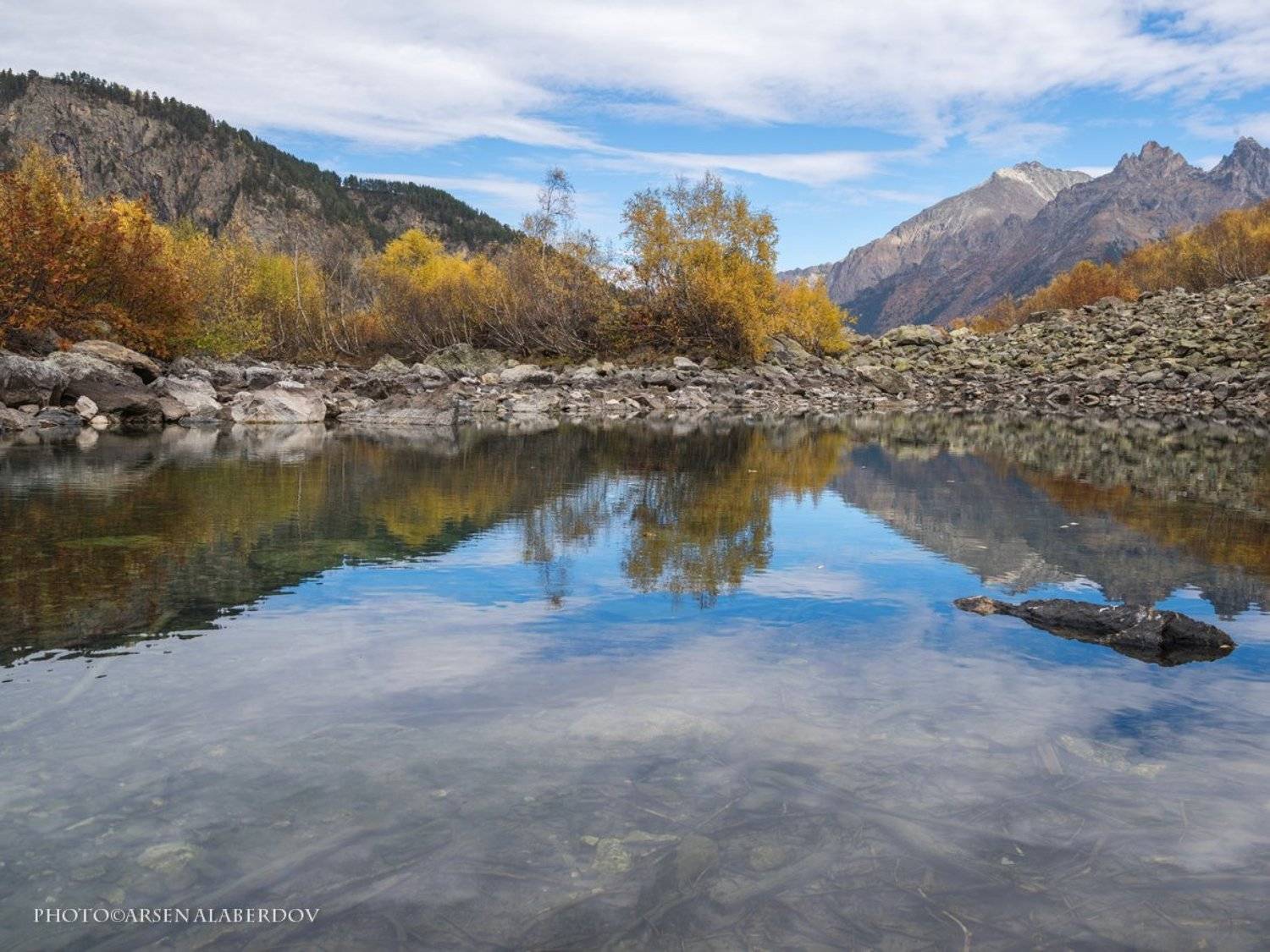 бадукские озёра, вода, горное озеро, горы, зеркало, карачаево-черкесия, лес, небо, облака, озеро, осень, отражение, северный кавказ, средний формат, теберда, Арсен Алабердов