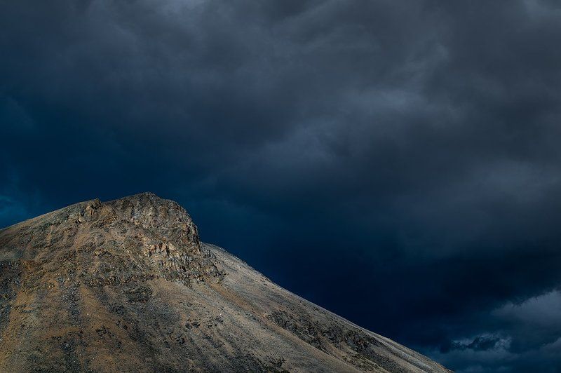 Север, Арктика Впереди гроза фото превью