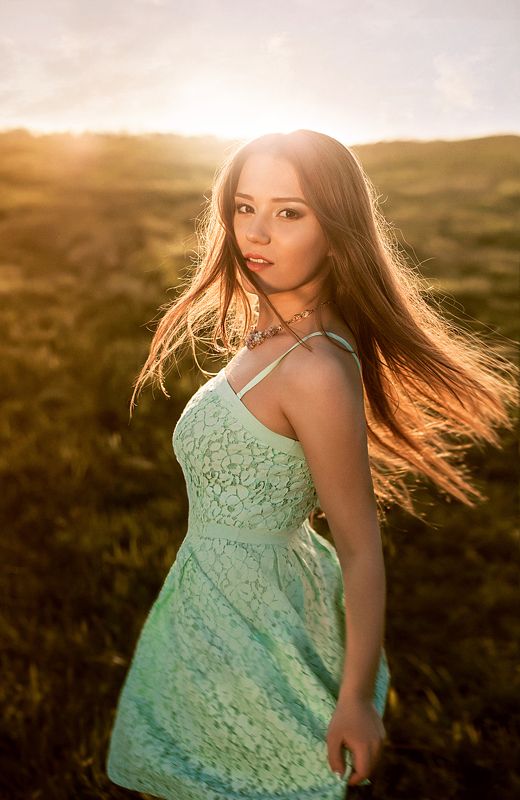 Девушка,Солнце,взгляд,улыбка,красивая Весна фото превью