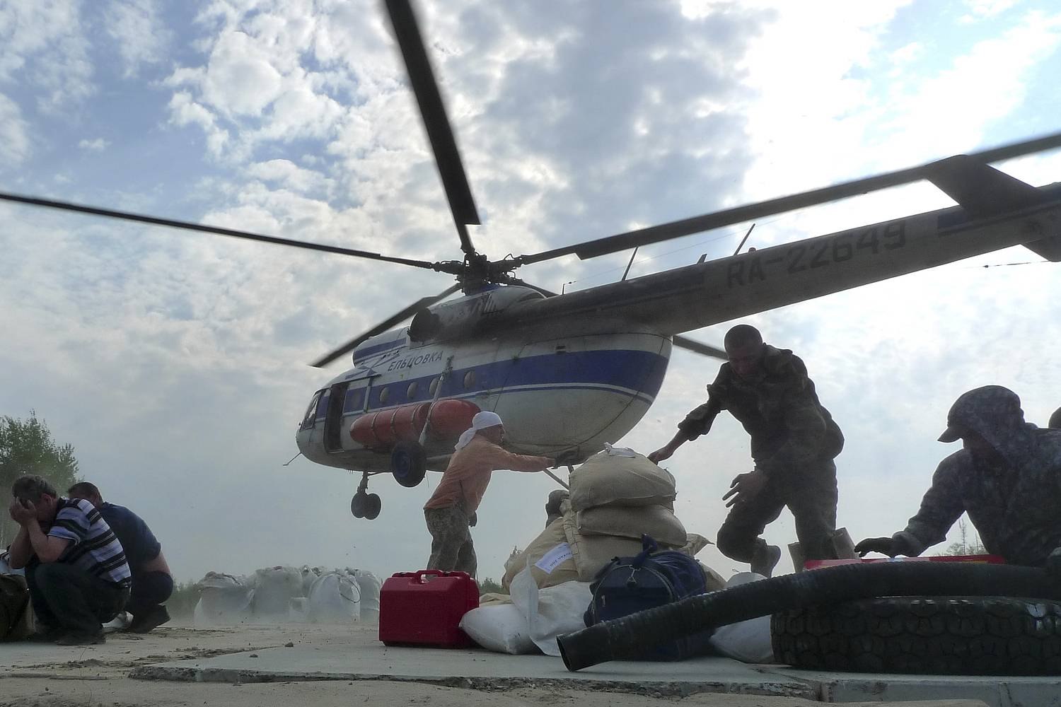 вертолет, нефть, Западная Сибирь, Васюганские болота, Михаил Дронов