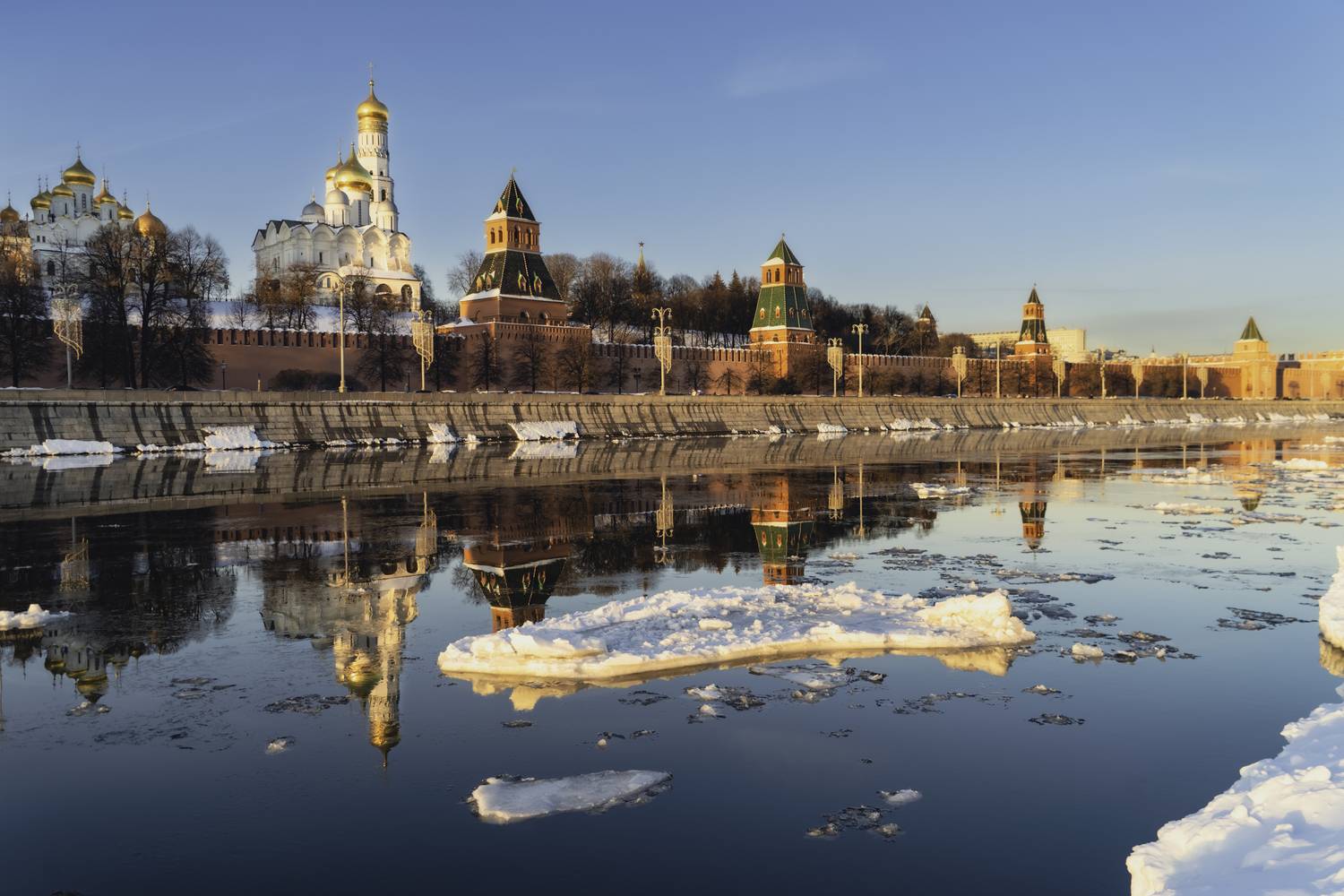 Москва, Кремль, река Москва, закат, Гаврилов Юрий