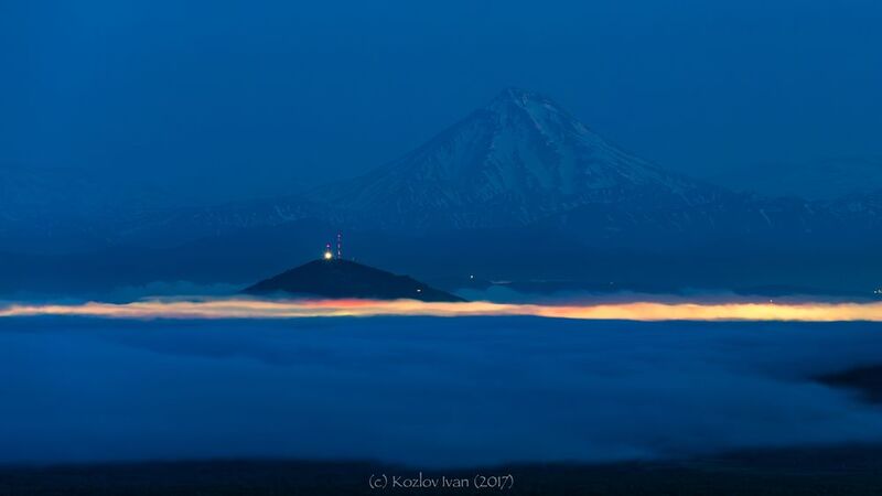 камчатка, вулкан, туман, ночь, сопка Ночные выносы фото превью