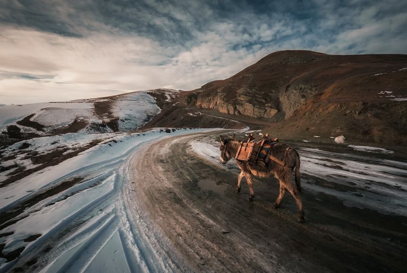 Где то в горах дагестана. фото превью